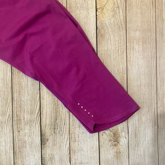 Old Navy | Cropped Leggings - Picture 2 of 3